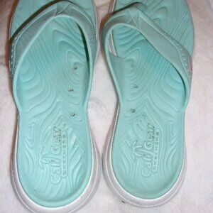 Skechers Cali Gear Flip flops size 8